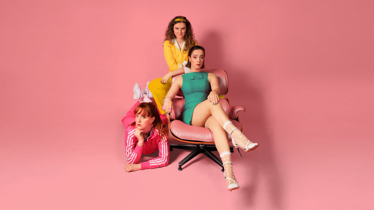 Cover image for TRADWIVES de musical - Een niet-zo-traditionele musical comedy over traditionele vrouwen